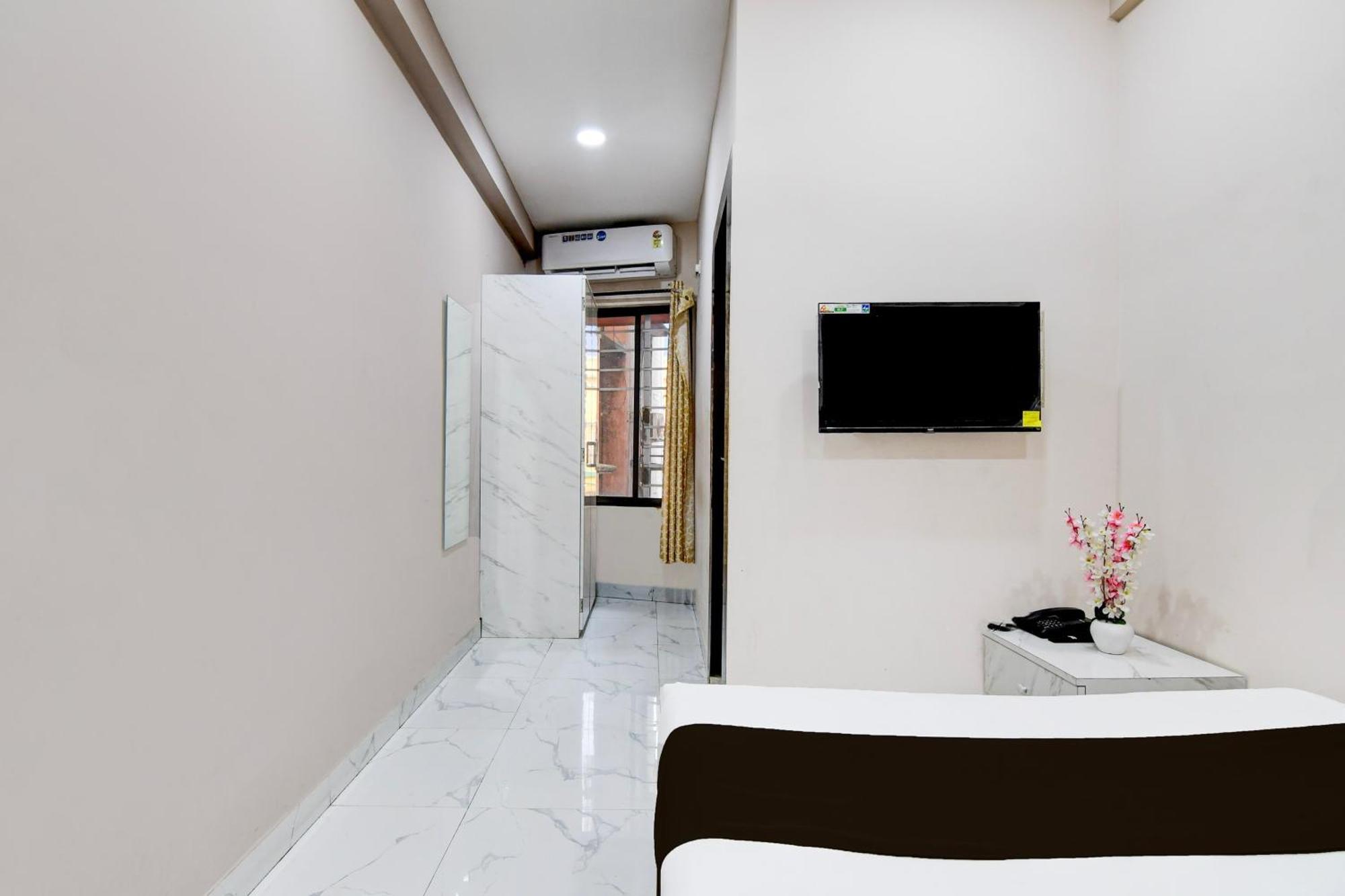 Super Hotel O Marquis Street Formerly Bk International Bara Bazar Exterior photo